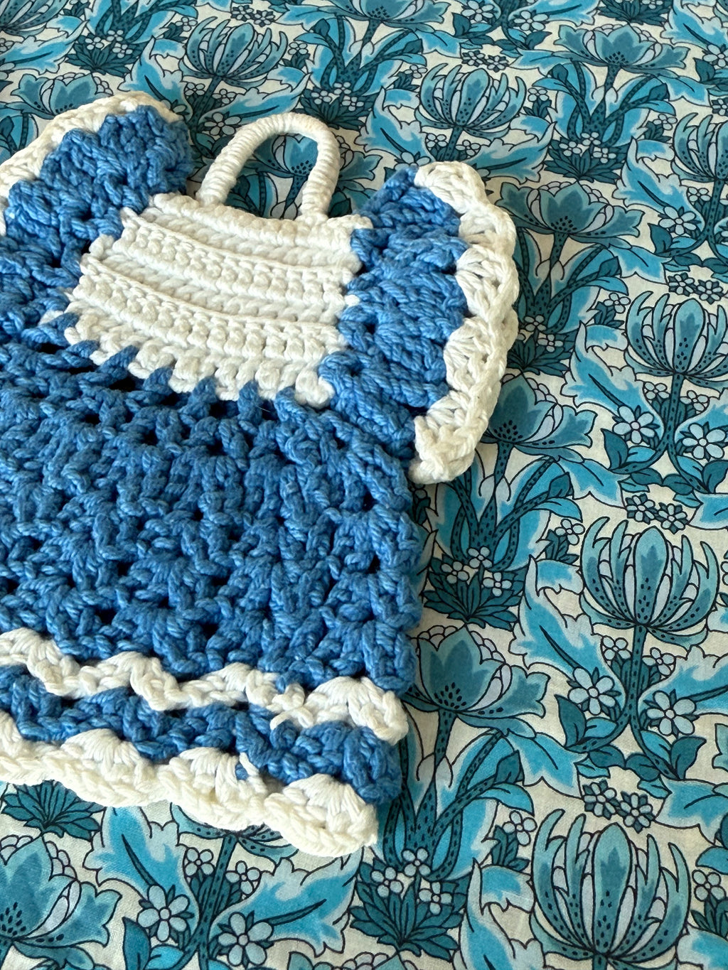 Crocheted potholders