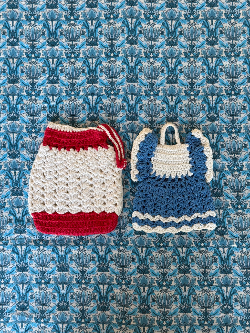 Crocheted potholders