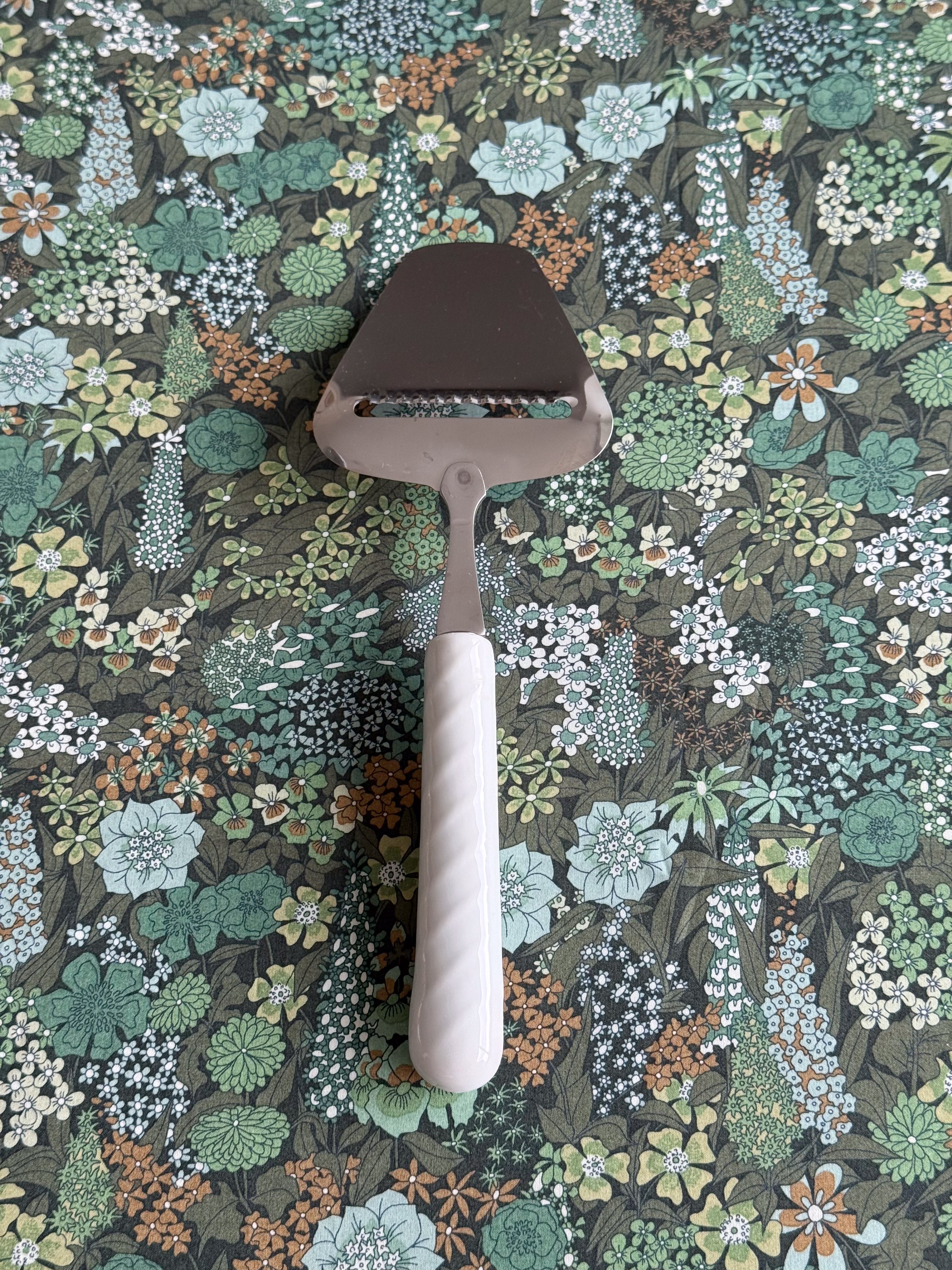 Vintage cheese slicer