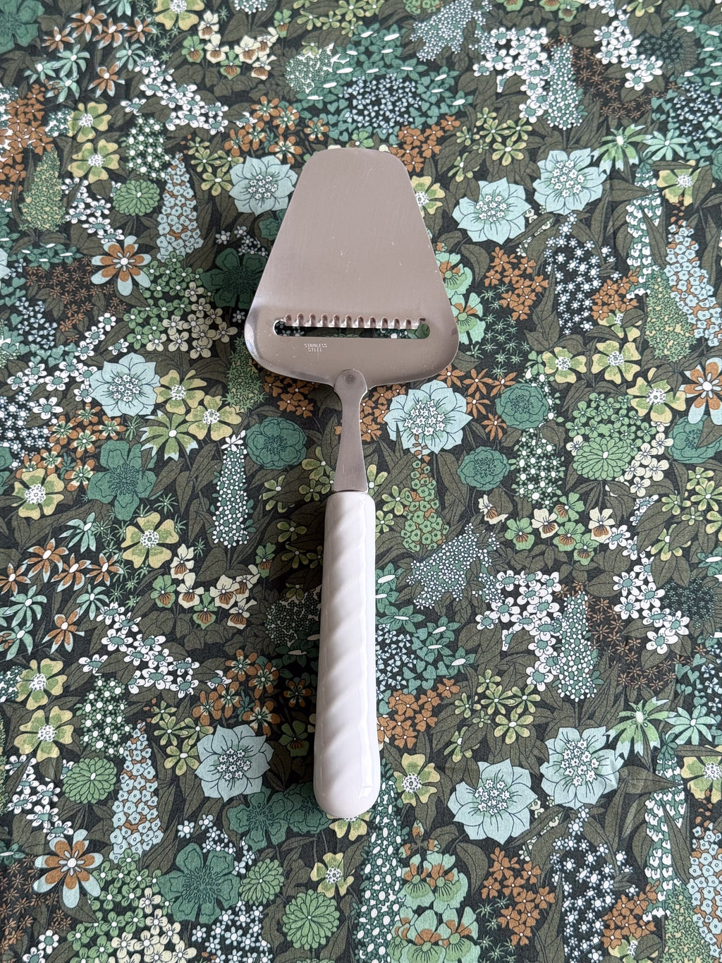 Vintage cheese slicer