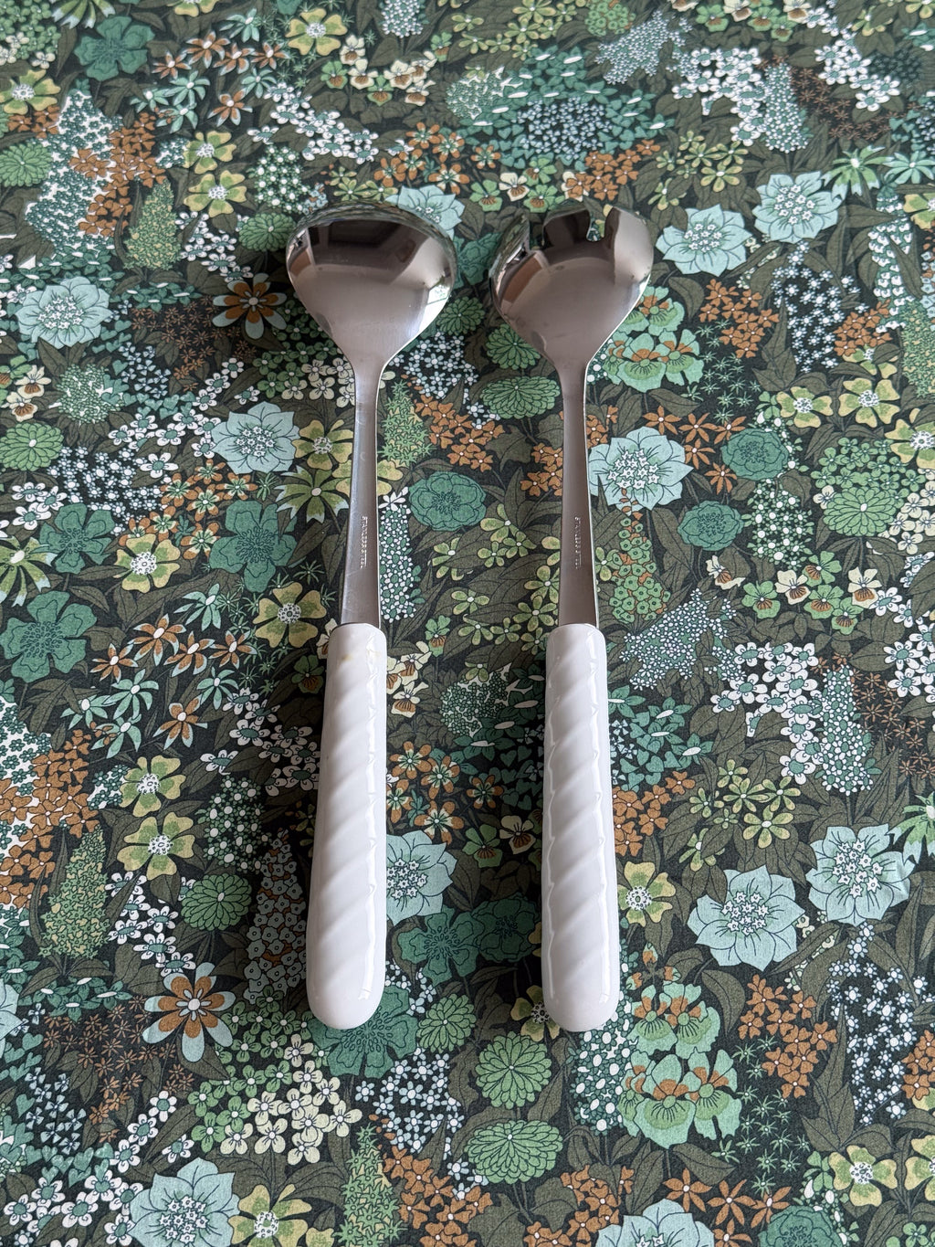 Retro salad cutlery, porcelain