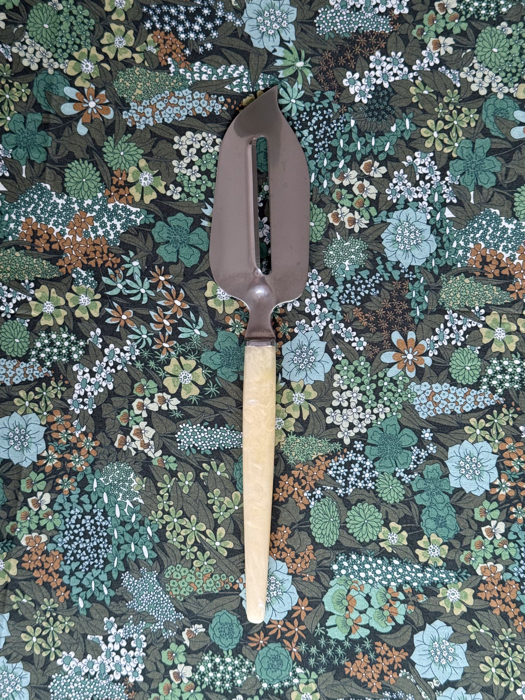 Vintage cheese slicer