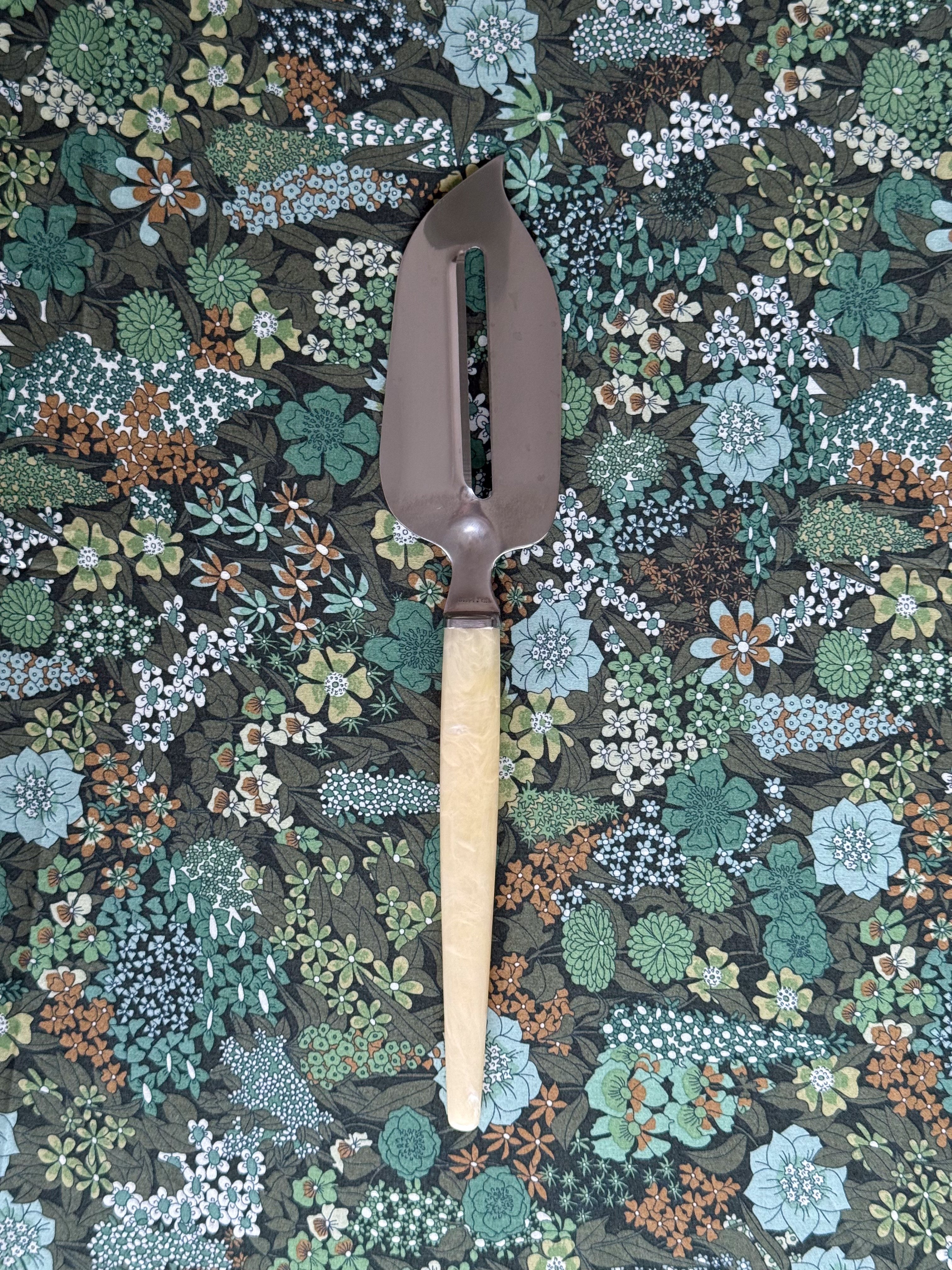 Vintage cheese slicer