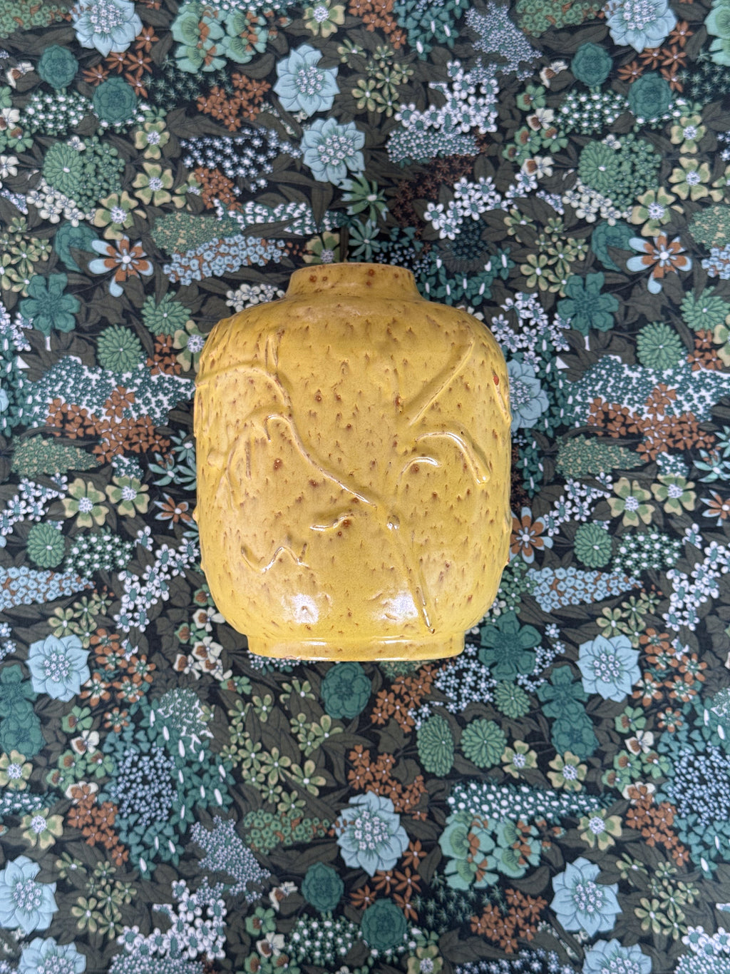 Vase, Nittsjö Sweden by Erik Mornils