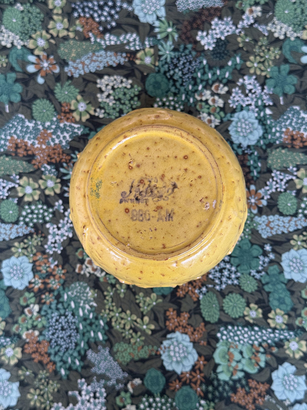 Vase, Nittsjö Sweden by Erik Mornils