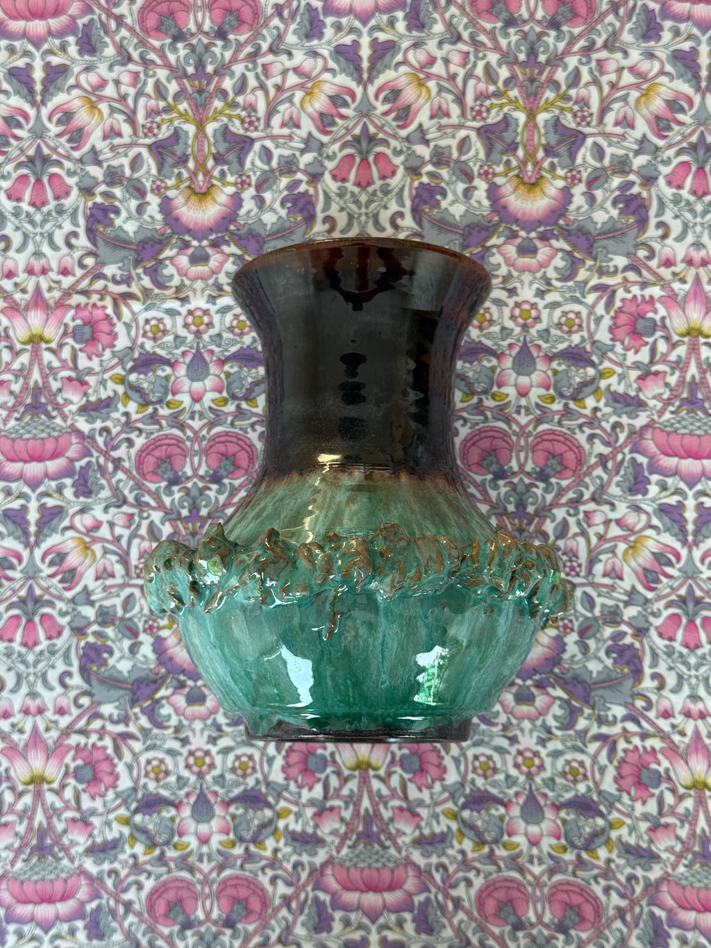 Ceramic lava vase, Britt Nachtweij