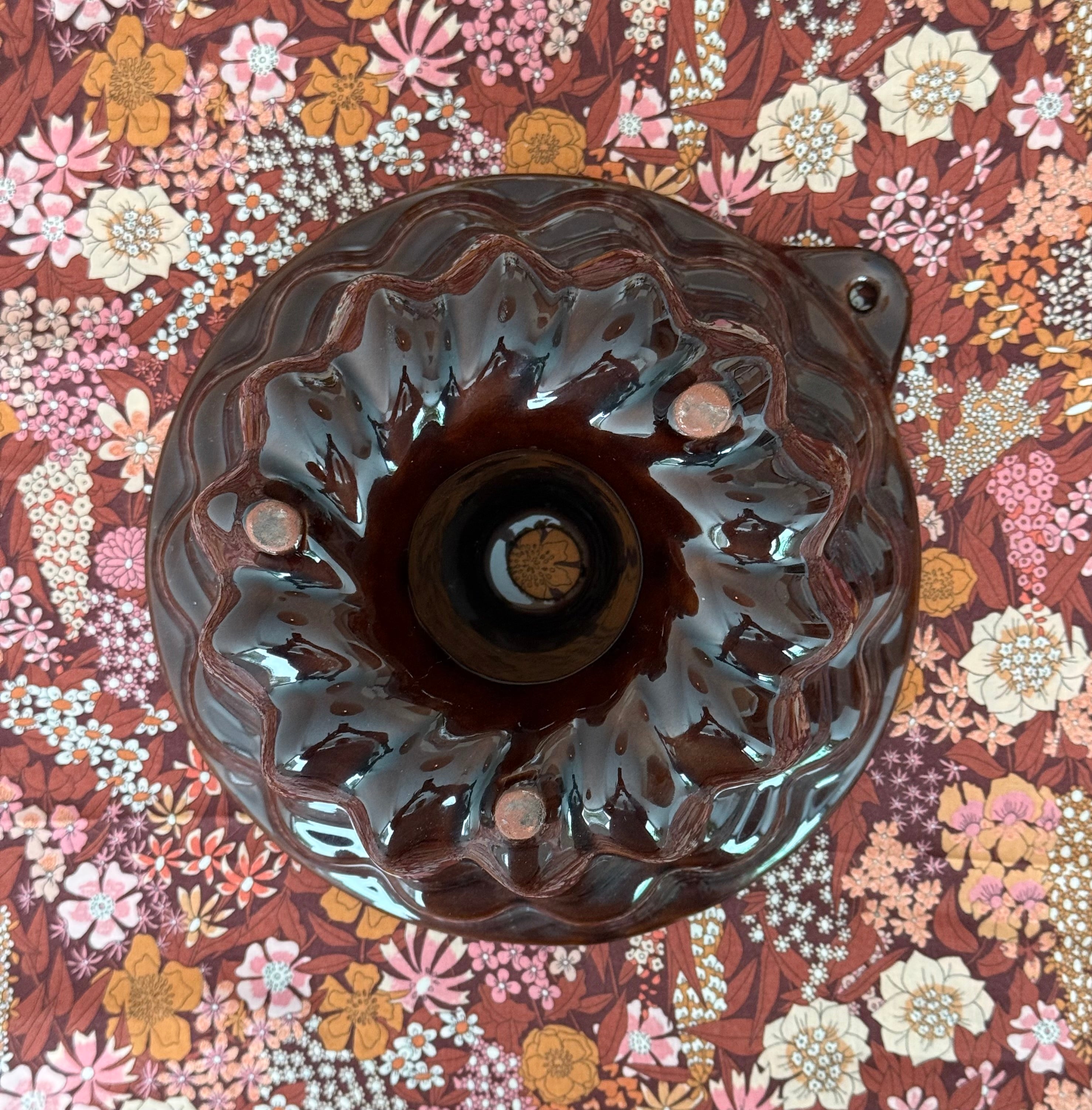 Porcelain baking tin