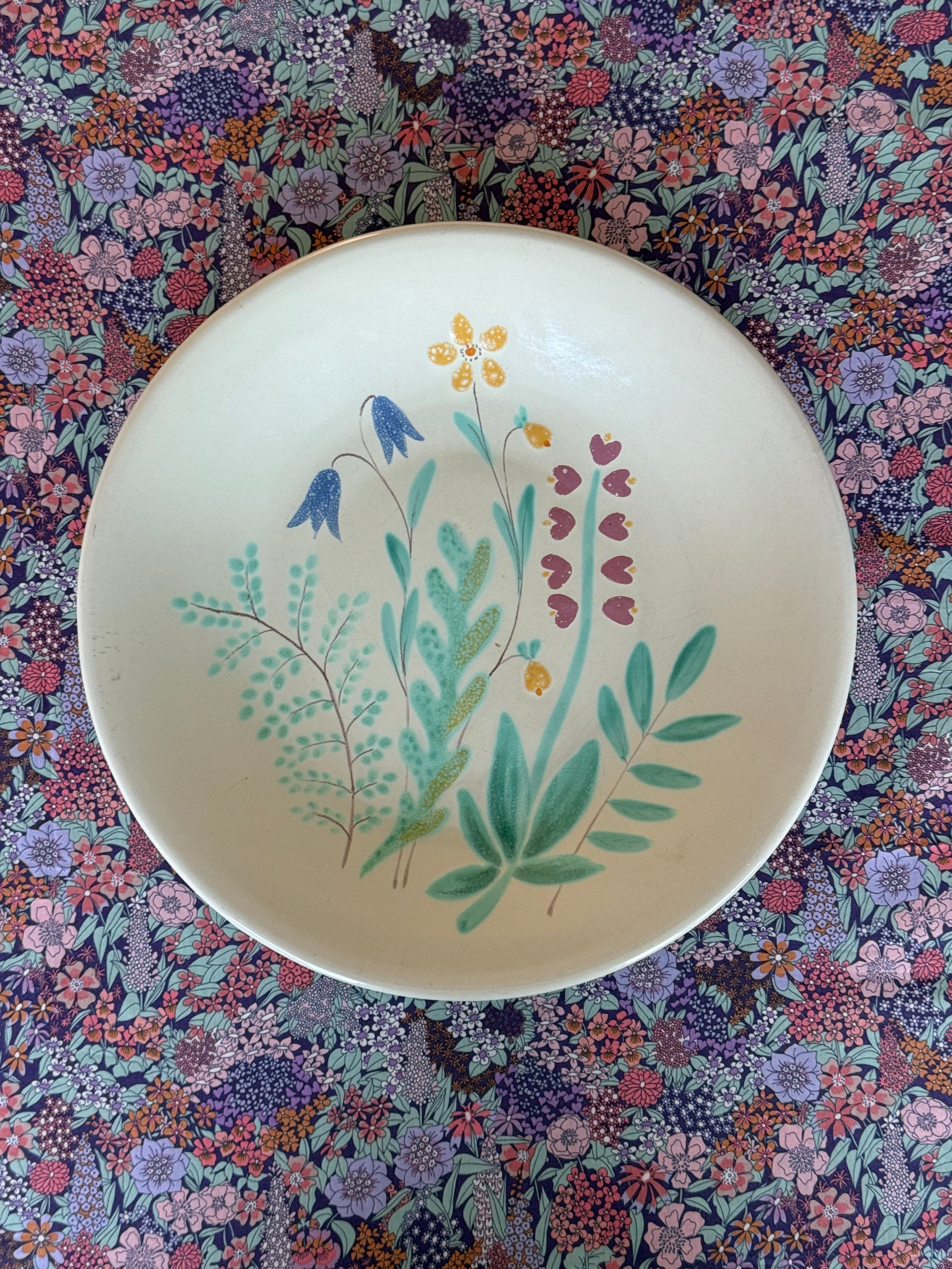 Decorative plate, Upsala-Ekeby, "Ängsblom"