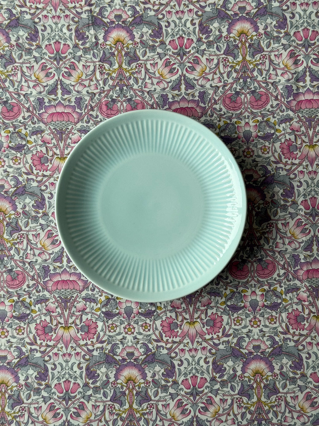 Six small plates, Rörstrand